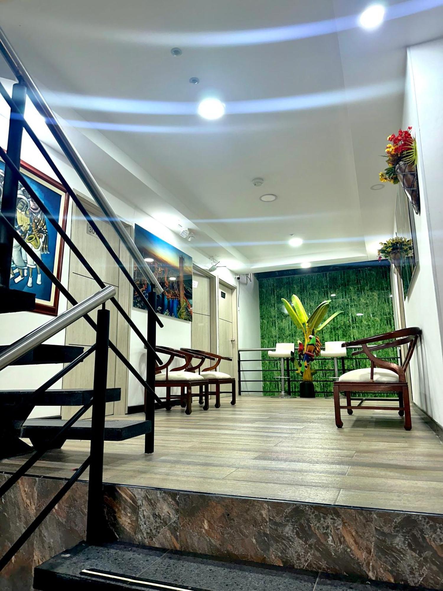 Hotel Los Maderos Калі Екстер'єр фото